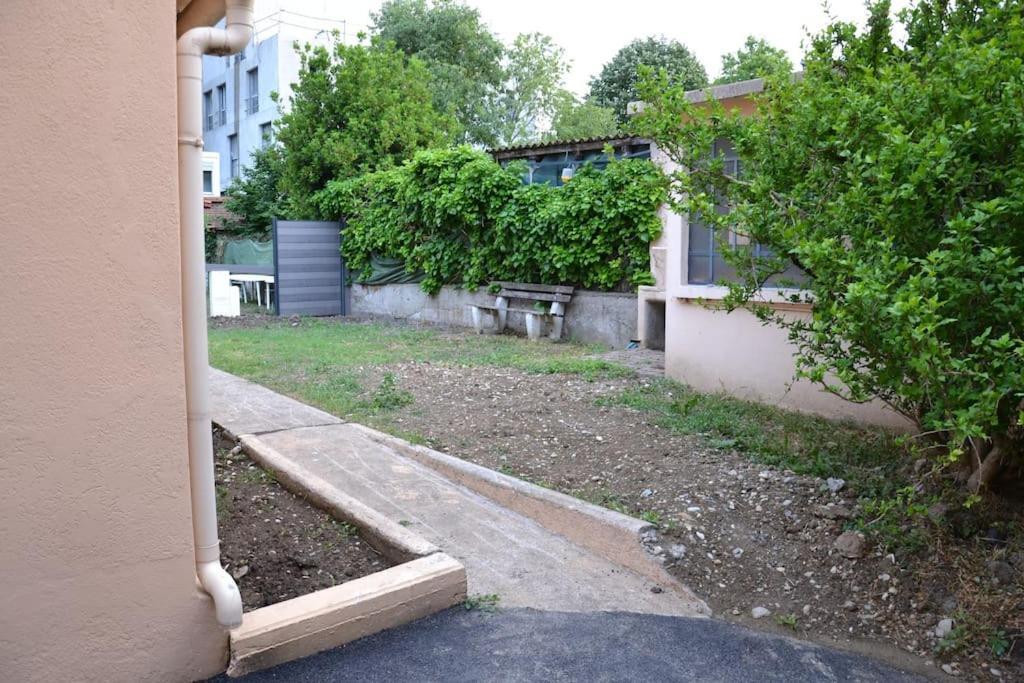 Studio en résidence privée à Villeurbanne Extérieur photo
